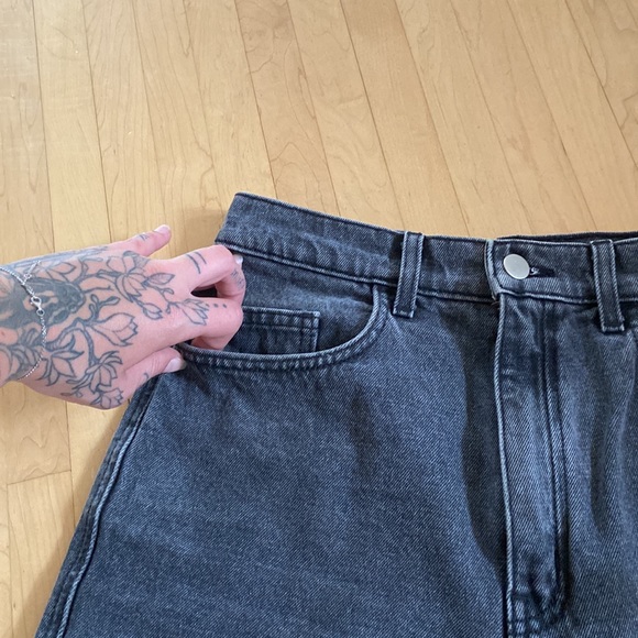 American Apparel high waisted shorts - Picture 4 of 4